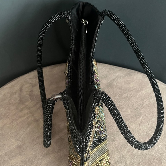 Intricate Beaded Purse. Small Handbag made of Satin and Acrylic Beads. - Picture 5 of 12